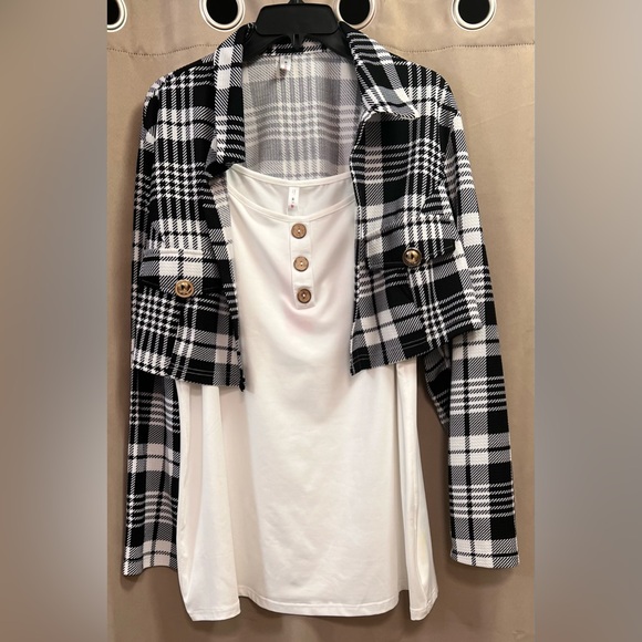 NWT Plus Size Plaid Open Front Top and Camisole Twinset (4X size 22) - Picture 2 of 12